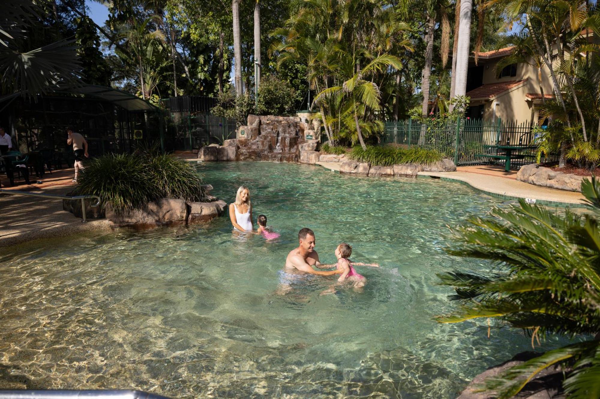 Ashmore Palms Holiday Village Gold Coast Kültér fotó